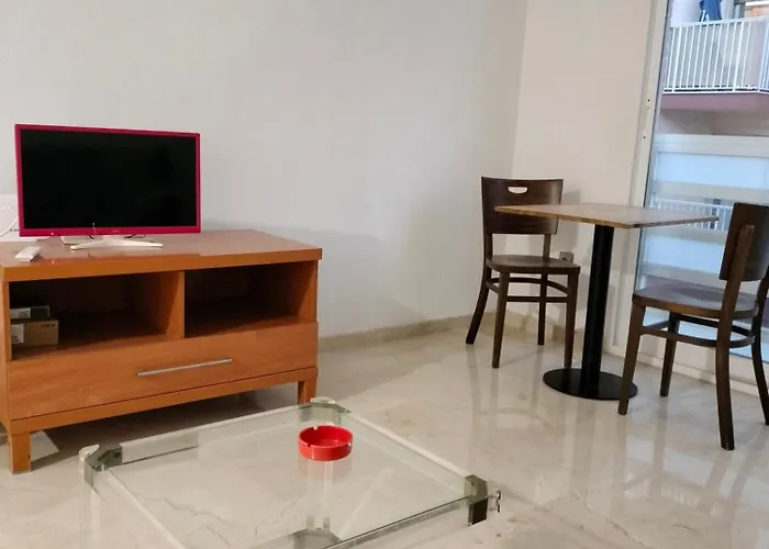 Piccadilly Centre Deluxe منزل للإقامة لقنت