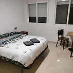 בית אירוח Piccadilly Centre Deluxe אליקאנטה